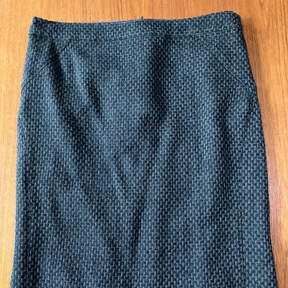 NWT 100% Wool Armani Skirt, New with Tag, Size 10 - Picture 1 of 6